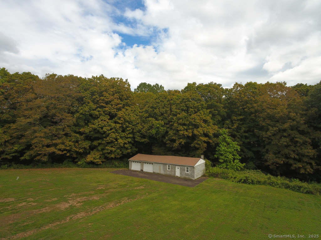 701 Main Street Hamden, CT 06514 - Photo 6 of 6 a view of a large mountain with a mountain in the background