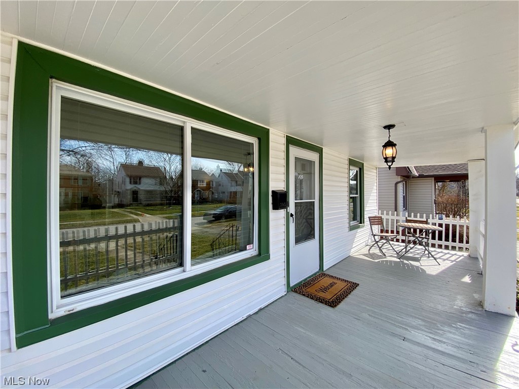 2203 Barrington Road Cleveland, OH 44118 - Photo 2 of 35 Gallery Image 2