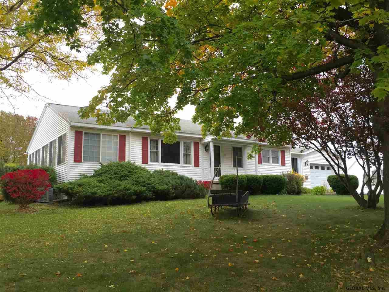 109 Sunset Road Amsterdam, NY 12010 - Photo 10 of 24 Photo 10