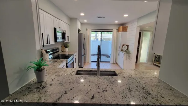$196,500 | 7848 Playa Del Rey Court, Unit 7848, Jacksonville, FL 32256