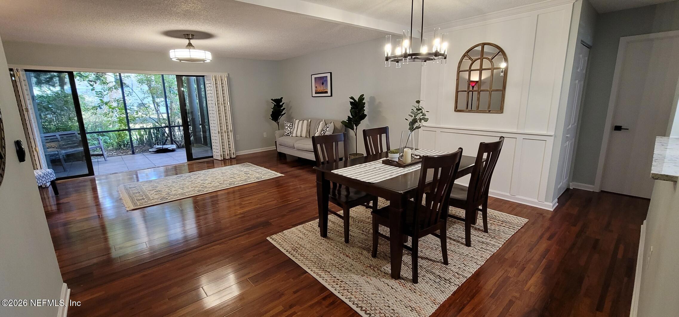 7848 Playa Del Rey Court, Unit 7848 Jacksonville, FL 32256 - Photo 13 of 41 Dinning area