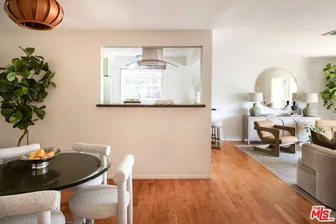 $1,250,000 | 917 North Vendome Street, Los Angeles, CA 90026