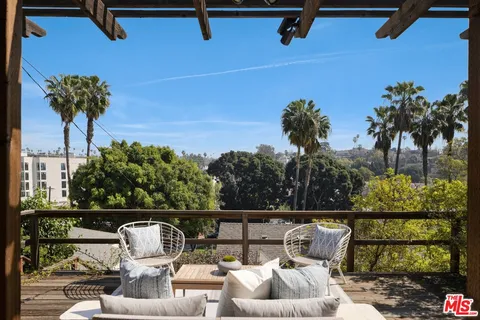 $1,250,000 | 917 North Vendome Street, Los Angeles, CA 90026