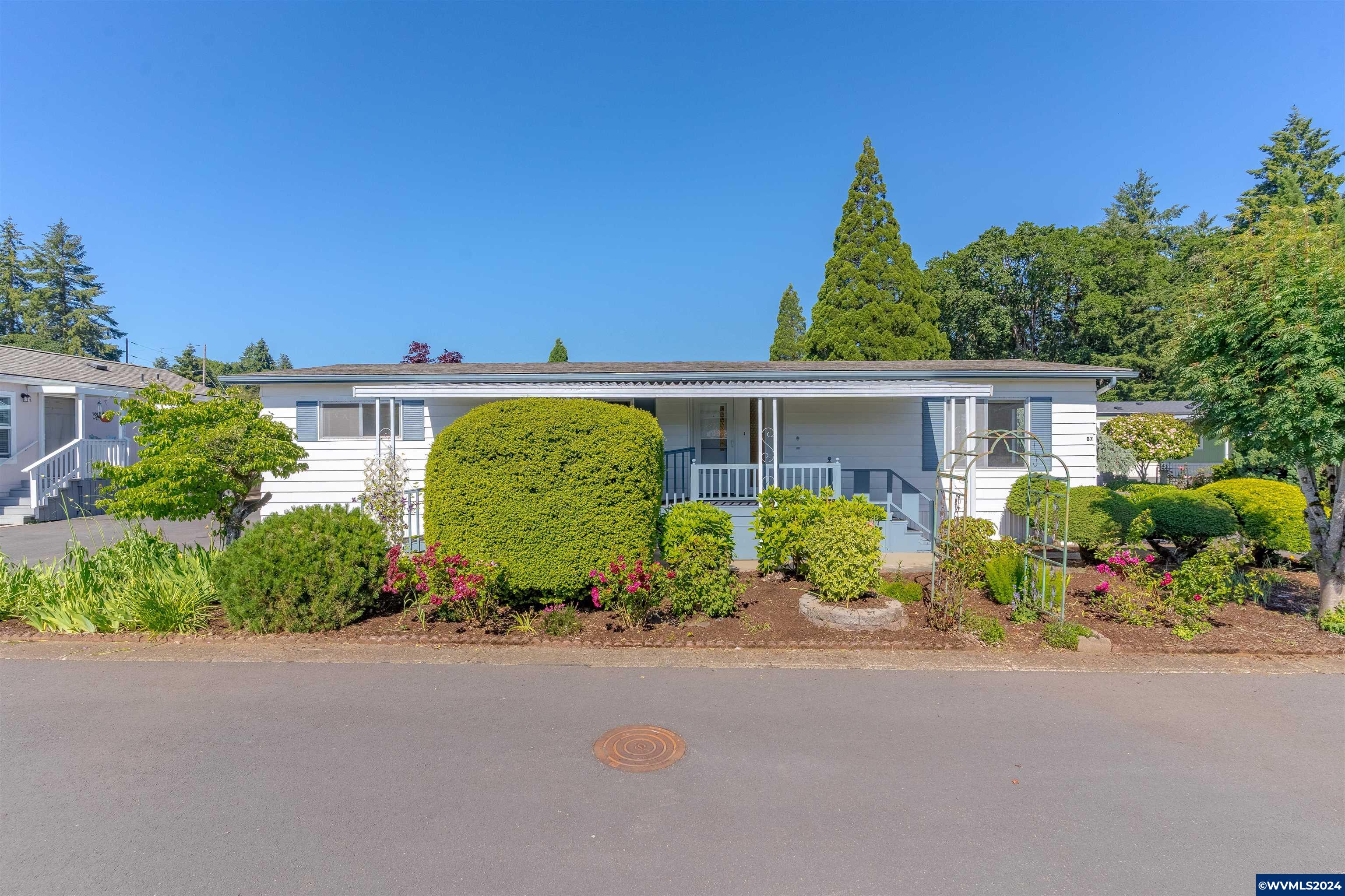 4940 Sunnyside Road Southeast, Unit B7 Salem, OR 97302 - Photo 3 of 29 Gallery Image 3