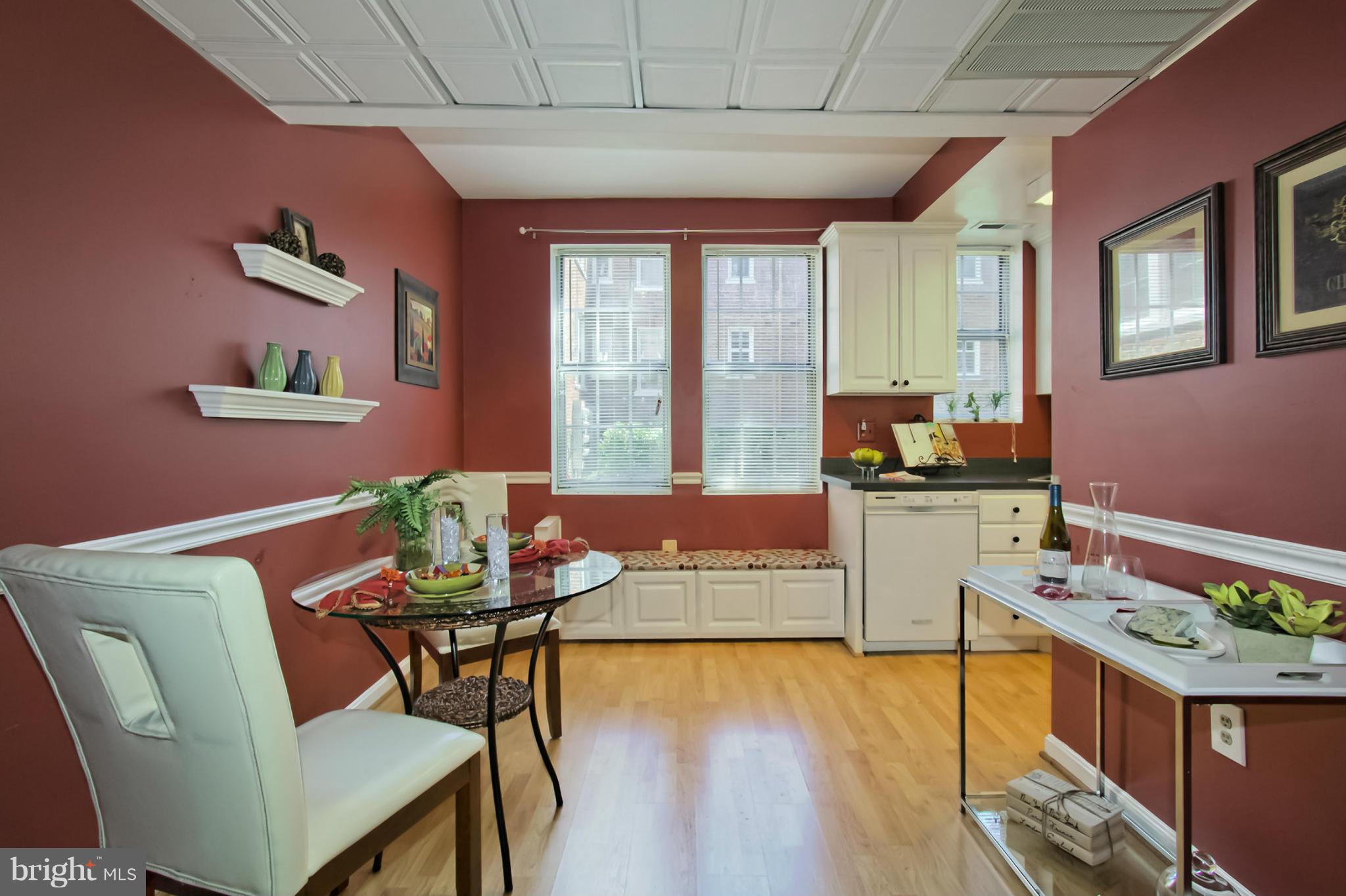 1805 North Rhodes Street, Unit 4248 Arlington, VA 22201 - Photo 10 of 30 Dining Room