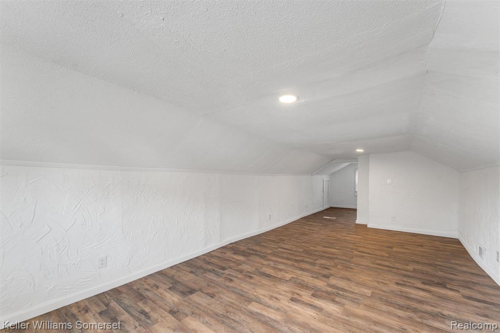 22065 Linwood Eastpointe, MI 48021 - Photo 18 of 27