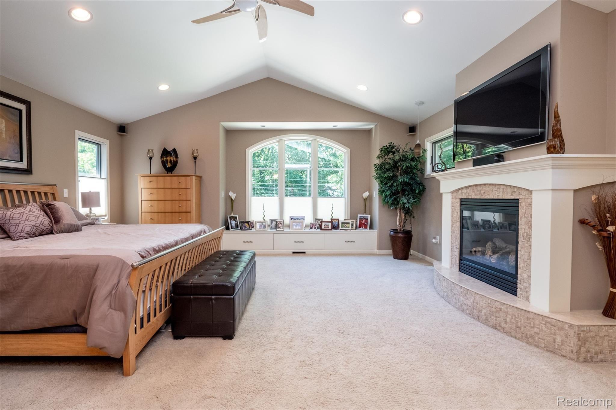 1705 Ridge Road White Lake, MI 48383 - Photo 24 of 53 1705 Ridge Rd-24.jpg