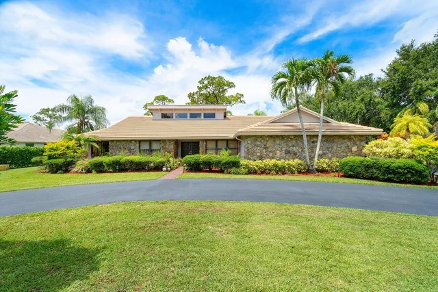 $4,900 | 9405 Dundee Drive, Lake Worth, FL 33467