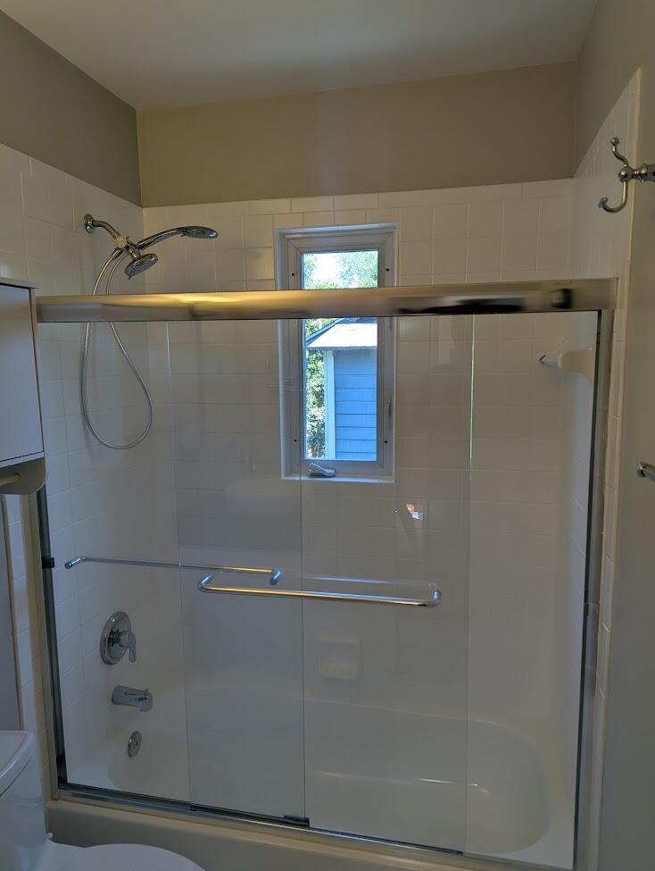 21 Hester Street, Unit 8 Charleston, SC 29403 - Photo 35 of 64 Upstairs bathroom