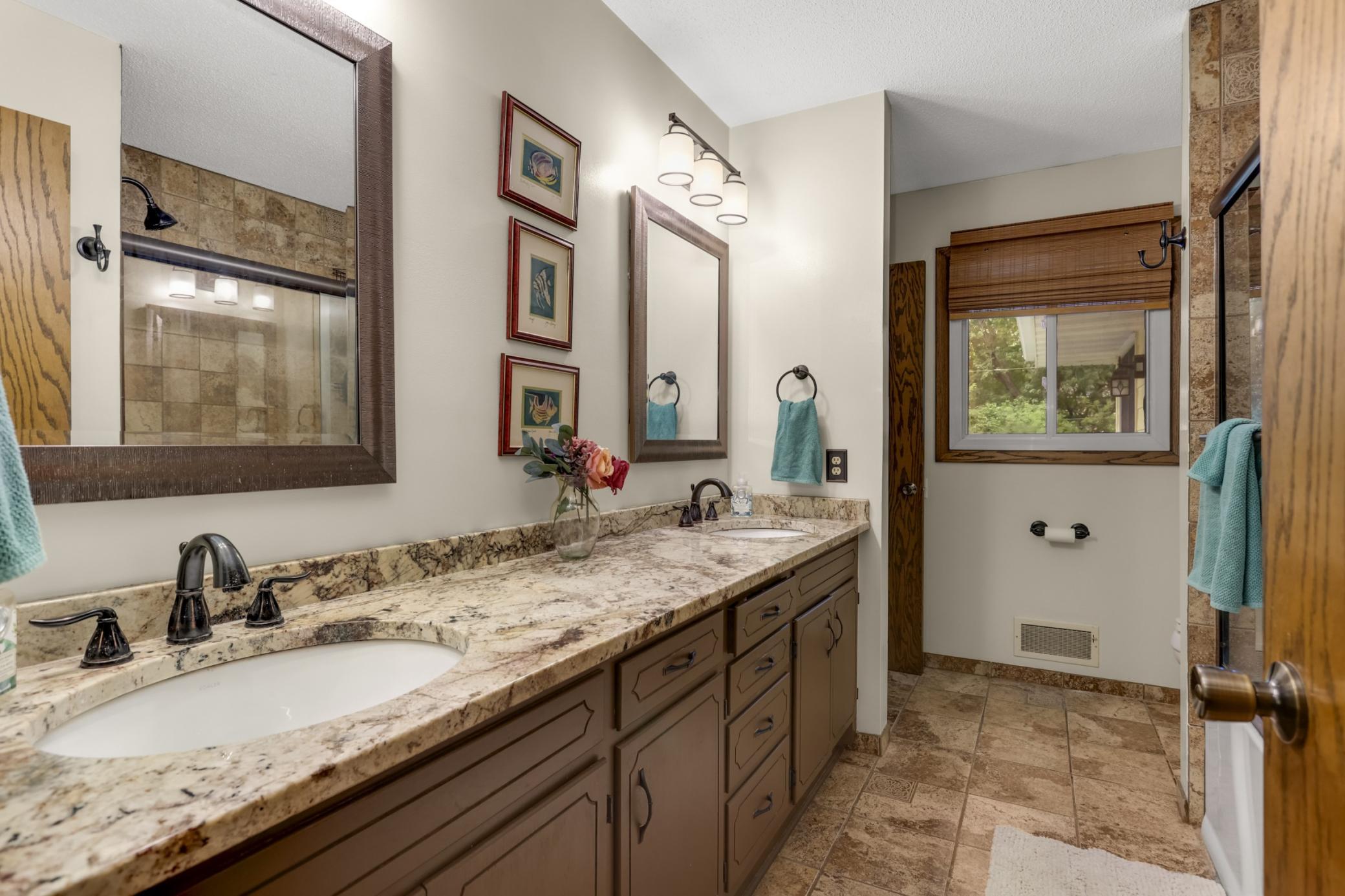 7660 Heritage Road Eden Prairie, MN 55346 - Photo 22 of 42