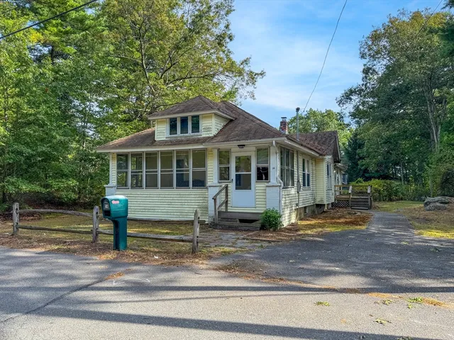 $380,000 | 14 Brook Street, Ayer, MA 01432