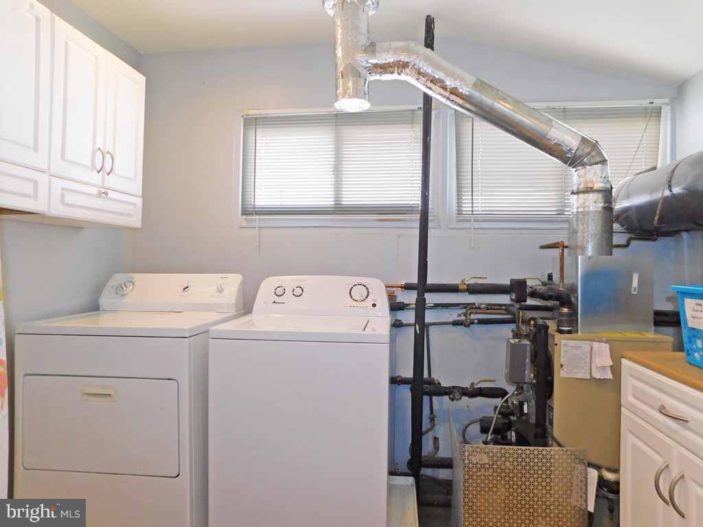 44 Indigo Road Levittown, PA 19057 - Photo 12 of 27 Laundry Room