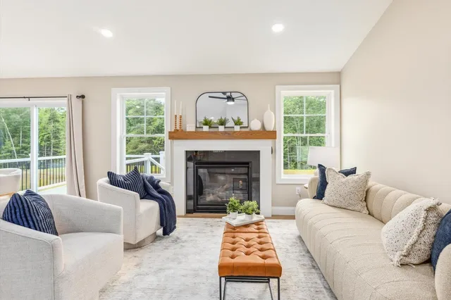 $460,000 | 41 Willow Lane, Rindge, NH 03461