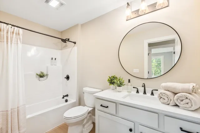 $460,000 | 41 Willow Lane, Rindge, NH 03461