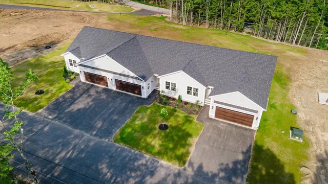 $450,000 | 41 Willow Lane, Rindge, NH 03461