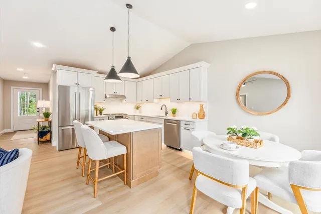 $450,000 | 41 Willow Lane, Rindge, NH 03461