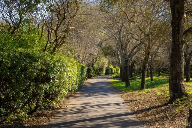 $3,795,000 | 47 Redwood Drive, Ross, CA 94957