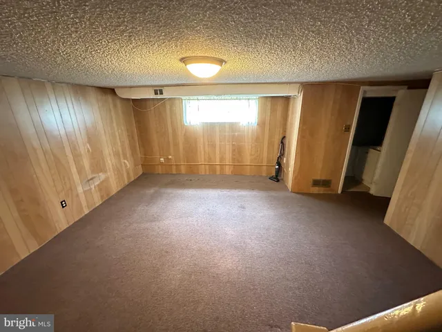 $375,000 | 11125 Kirby Drive, Philadelphia, PA 19154