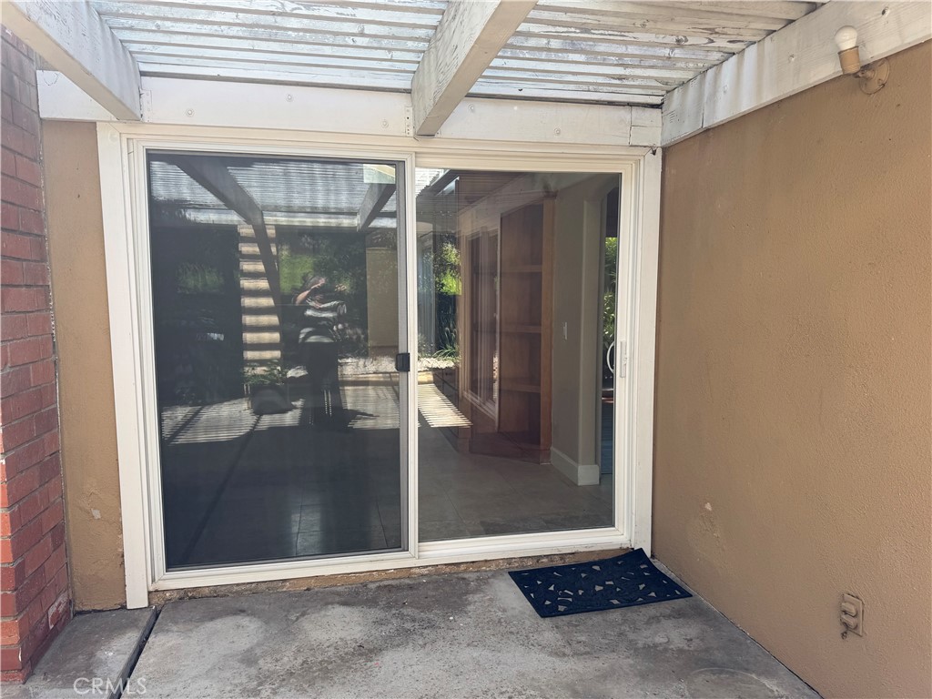 39 Bethany Drive Irvine, CA 92603 - Photo 6 of 37 a view of entryway front of a house