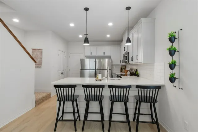 $4,200 | 240 Richards Street, College Station, TX 77840