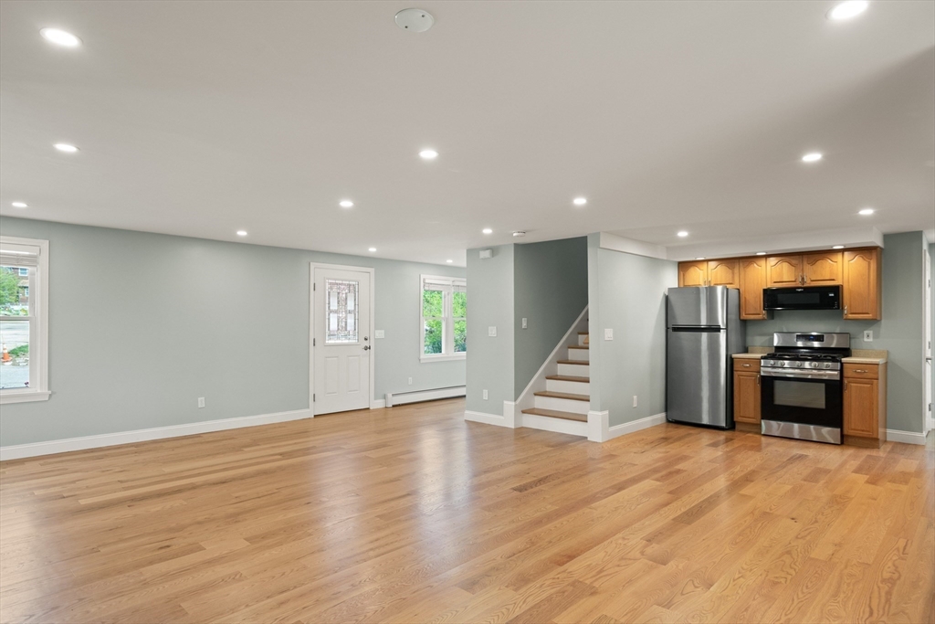 5 R Brooks Road Gloucester, MA 01930 - Photo 10 of 41