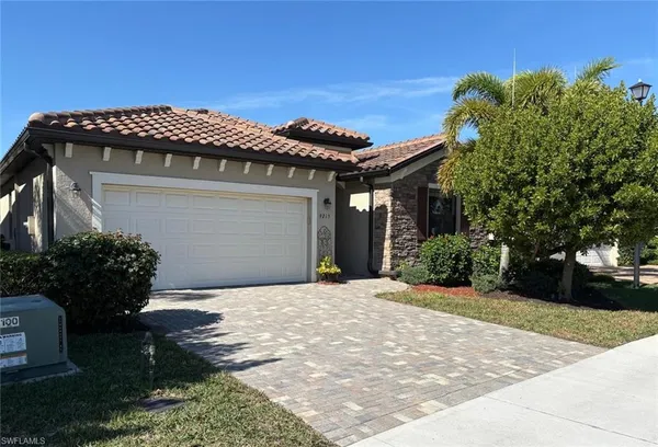 $674,500 | 9215 Shadow Oak Lane, Naples, FL 34120