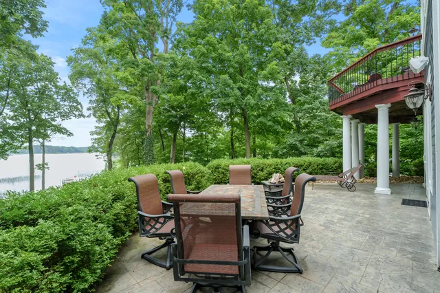 $1,590,000 | 9765 Sterling Road, Richland, MI 49083