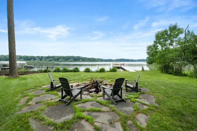 $1,590,000 | 9765 Sterling Road, Richland, MI 49083