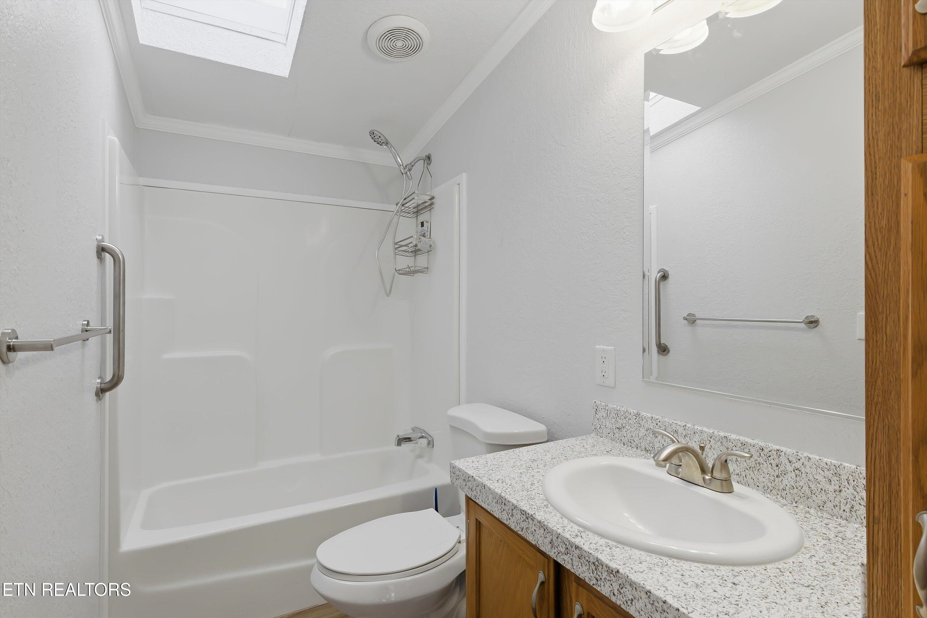 2214 Hinds Creek Road Heiskell, TN 37754 - Photo 20 of 39 2nd Bath