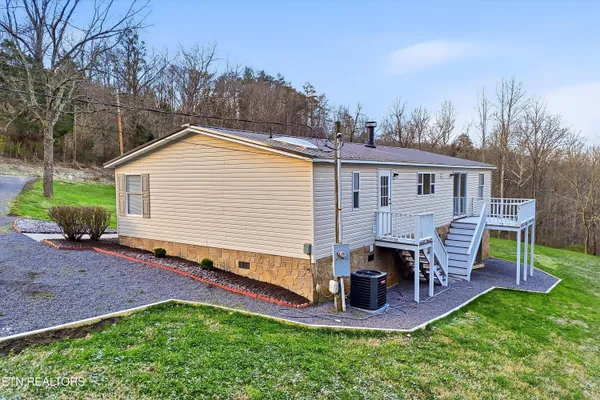 $319,900 | 2214 Hinds Creek Road, Heiskell, TN 37754