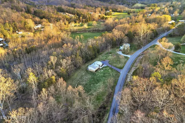 $319,900 | 2214 Hinds Creek Road, Heiskell, TN 37754