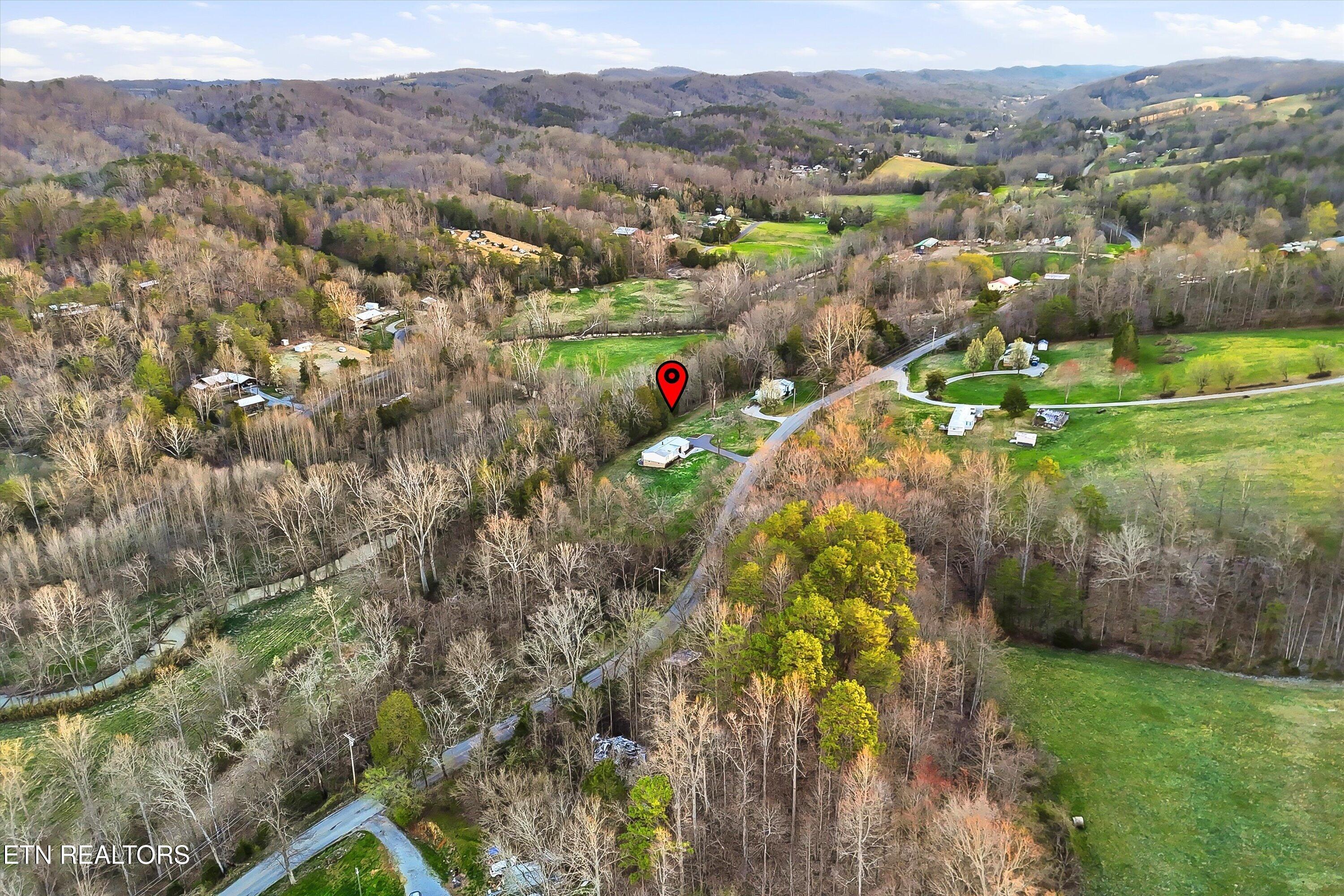 2214 Hinds Creek Road Heiskell, TN 37754 - Photo 33 of 41 Arial View
