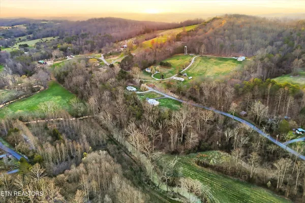 $319,900 | 2214 Hinds Creek Road, Heiskell, TN 37754