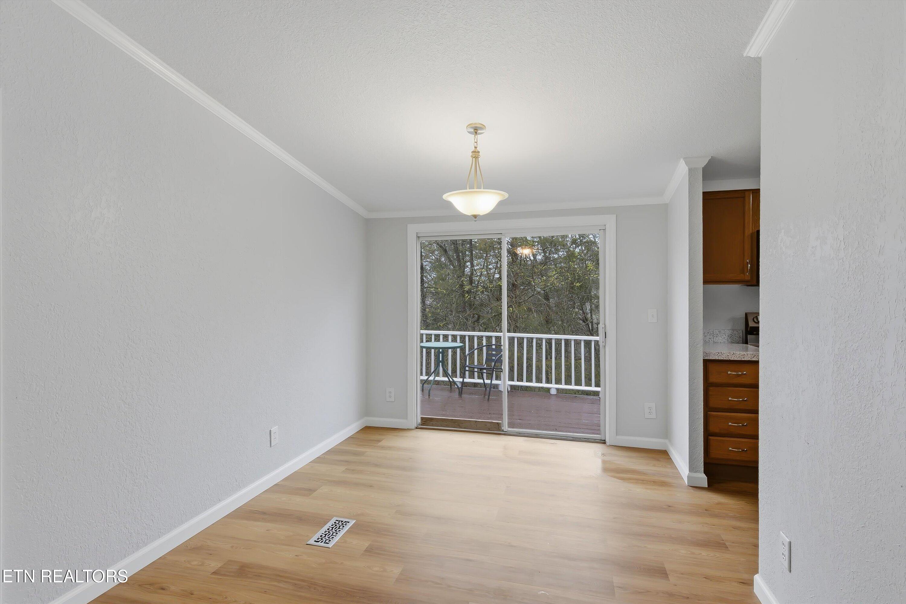 2214 Hinds Creek Road Heiskell, TN 37754 - Photo 7 of 39 Dining Area