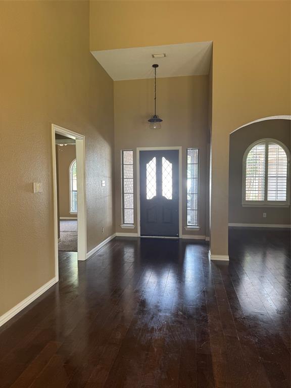1403 Hickory Drive Pilot Point, TX 76258 - Photo 3 of 16