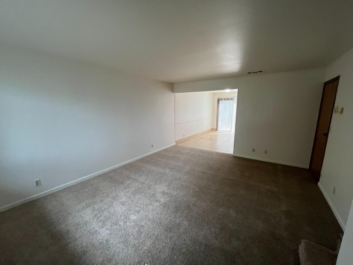 10404-10406 Rockingham Drive Rancho Cordova, CA 95670 - Photo 11 of 14 Gallery Image 11