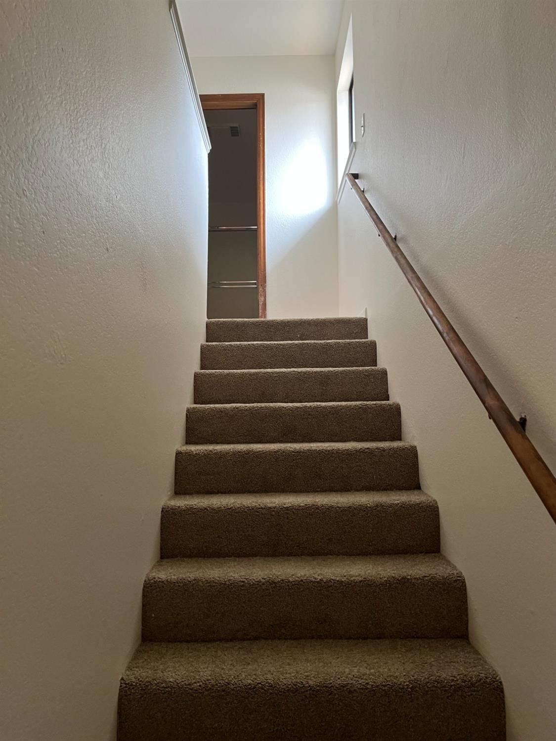 10404-10406 Rockingham Drive Rancho Cordova, CA 95670 - Photo 5 of 14 Gallery Image 5
