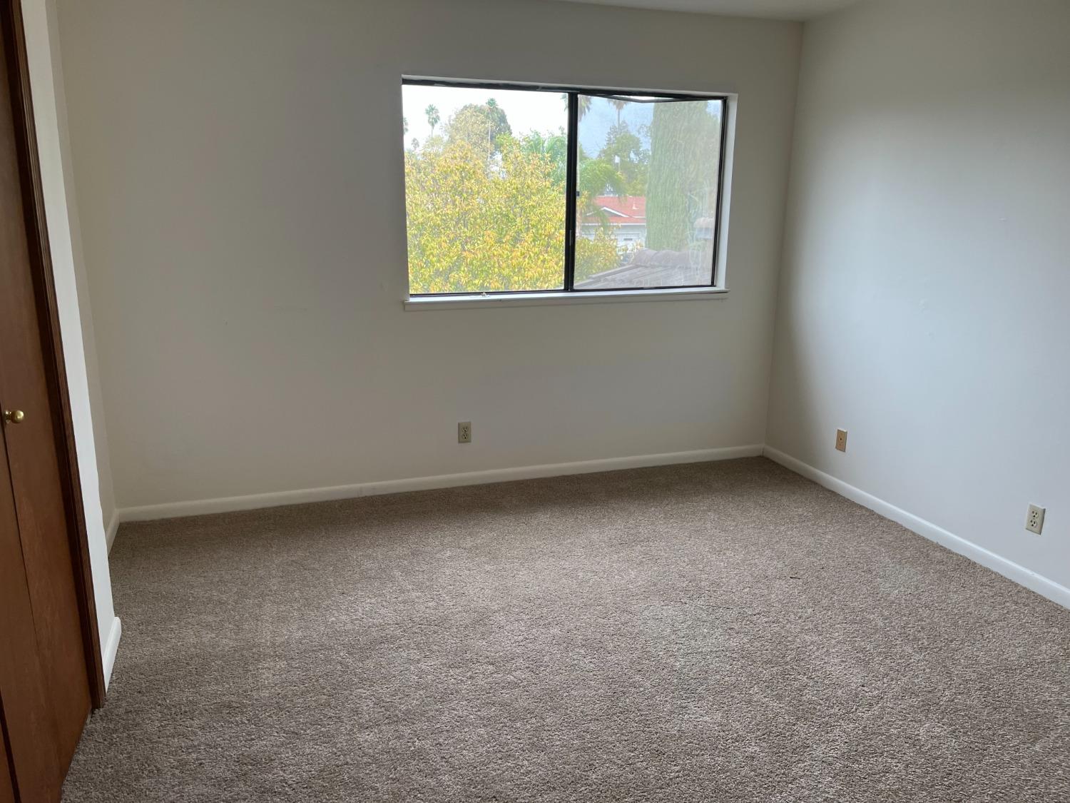 10404-10406 Rockingham Drive Rancho Cordova, CA 95670 - Photo 7 of 14 Gallery Image 7