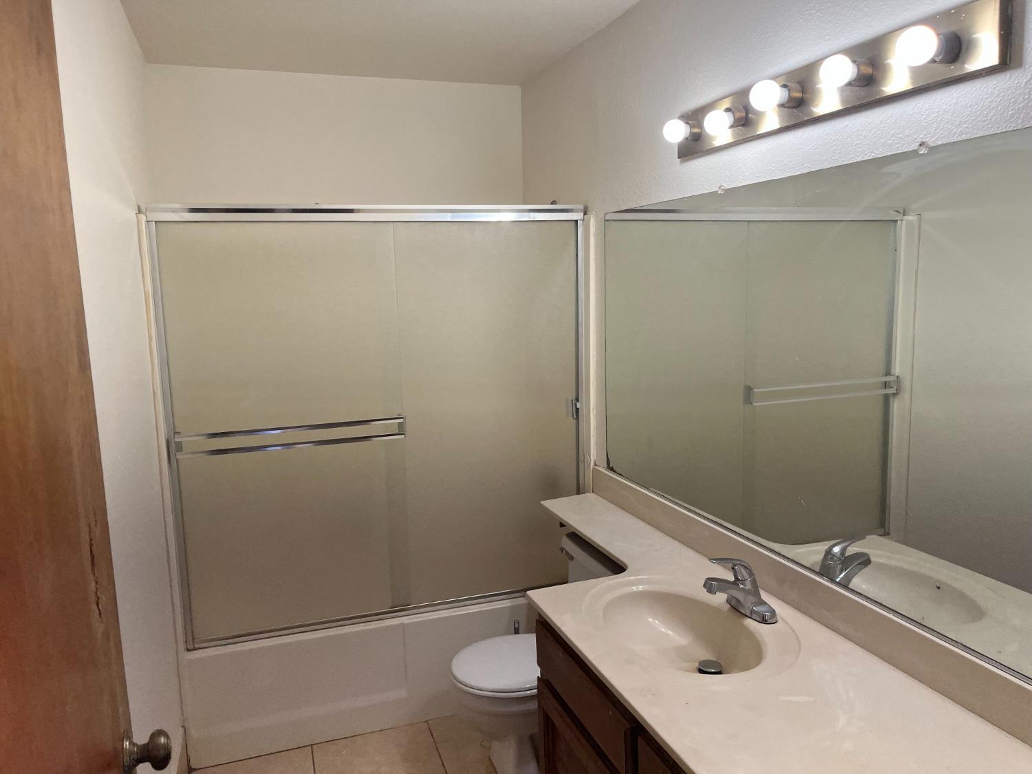 10404-10406 Rockingham Drive Rancho Cordova, CA 95670 - Photo 8 of 14 Gallery Image 8