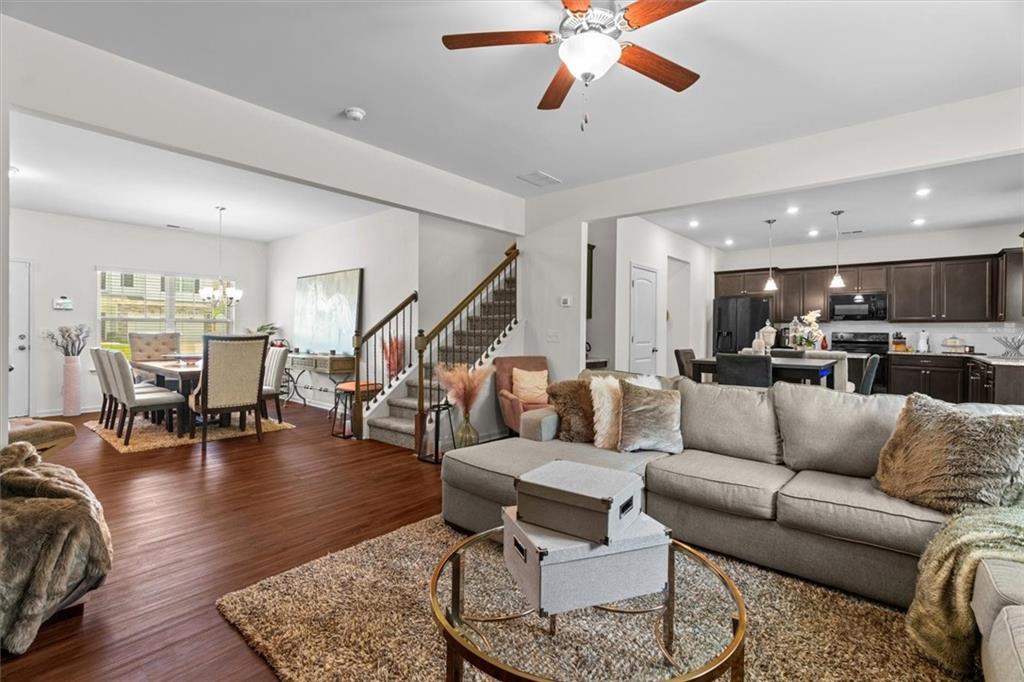 586 Collington Circle Dalton, GA 30721 - Photo 11 of 32