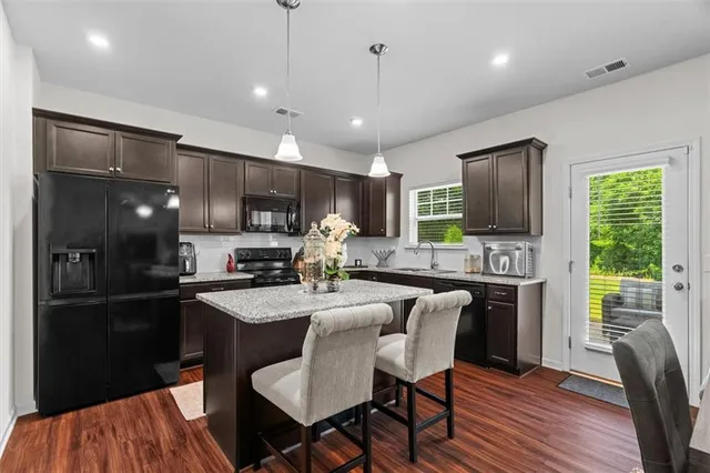 $323,000 | 586 Collington Circle, Dalton, GA 30721