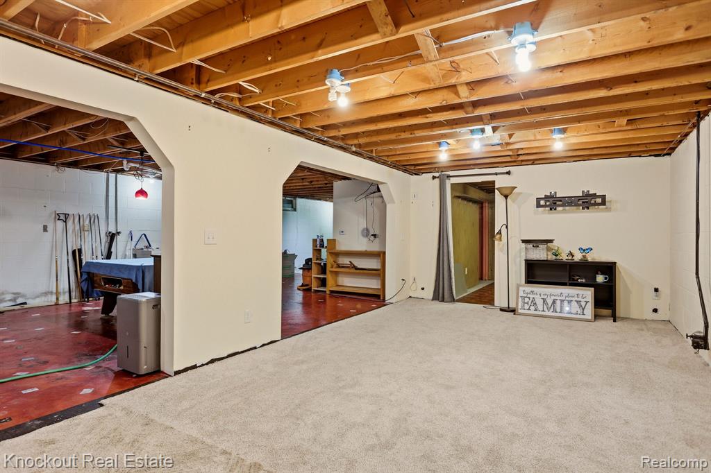 2015 Midland Road Bay City, MI 48706 - Photo 32 of 47 Gallery Image 32