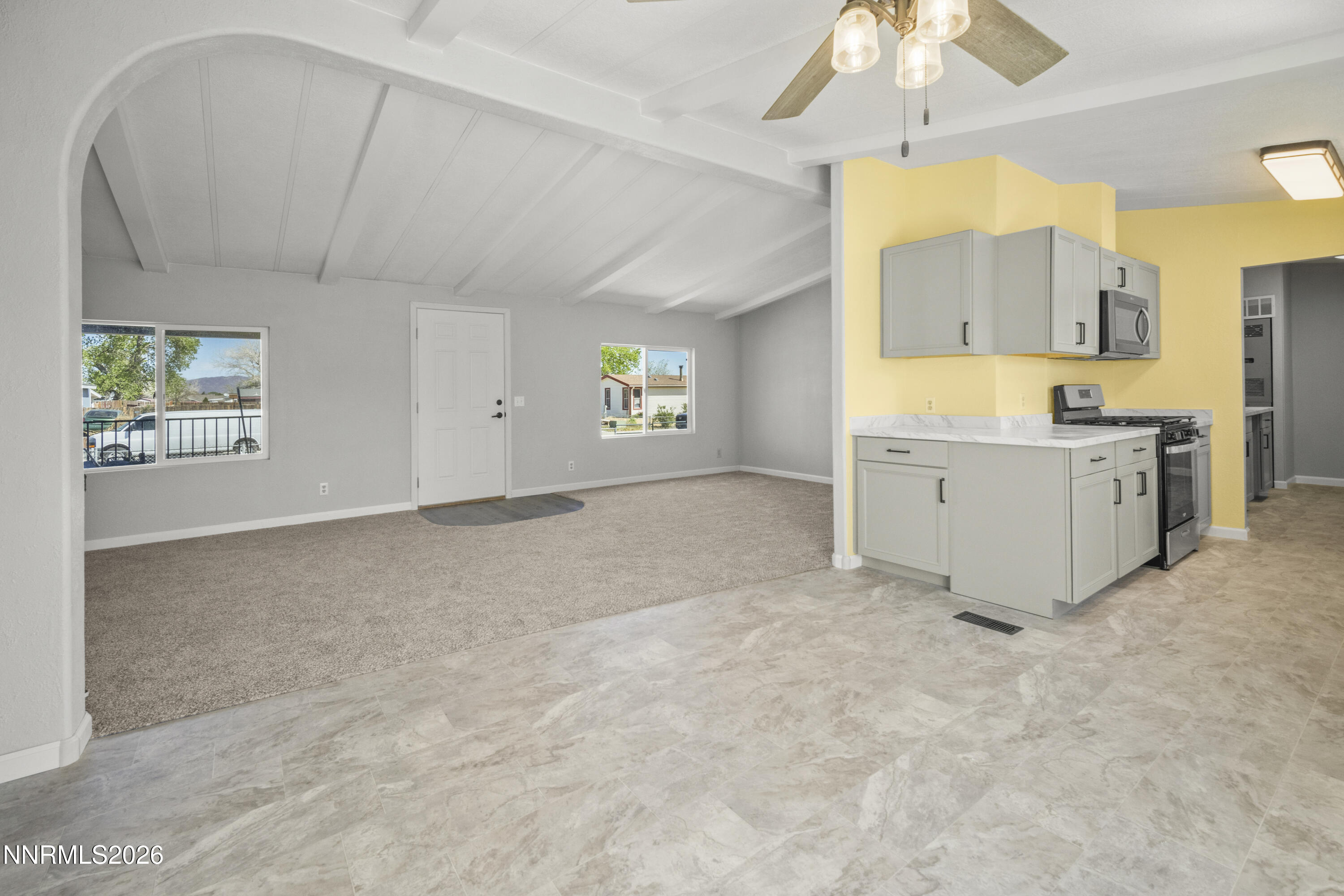 843 Silver Way Fernley, NV 89408 - Photo 5 of 20 _S1A7383 (1)