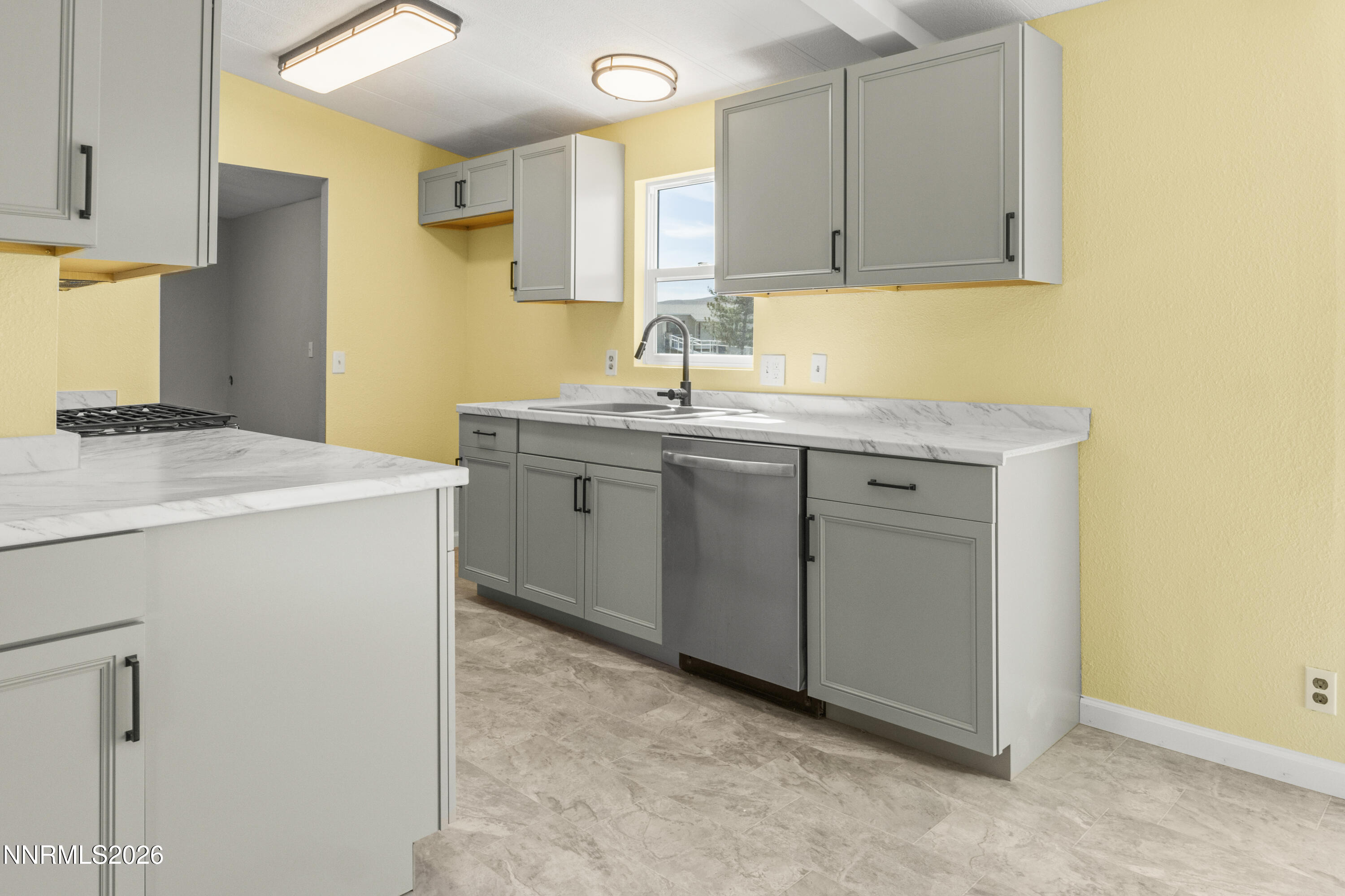 843 Silver Way Fernley, NV 89408 - Photo 6 of 20 _S1A7377