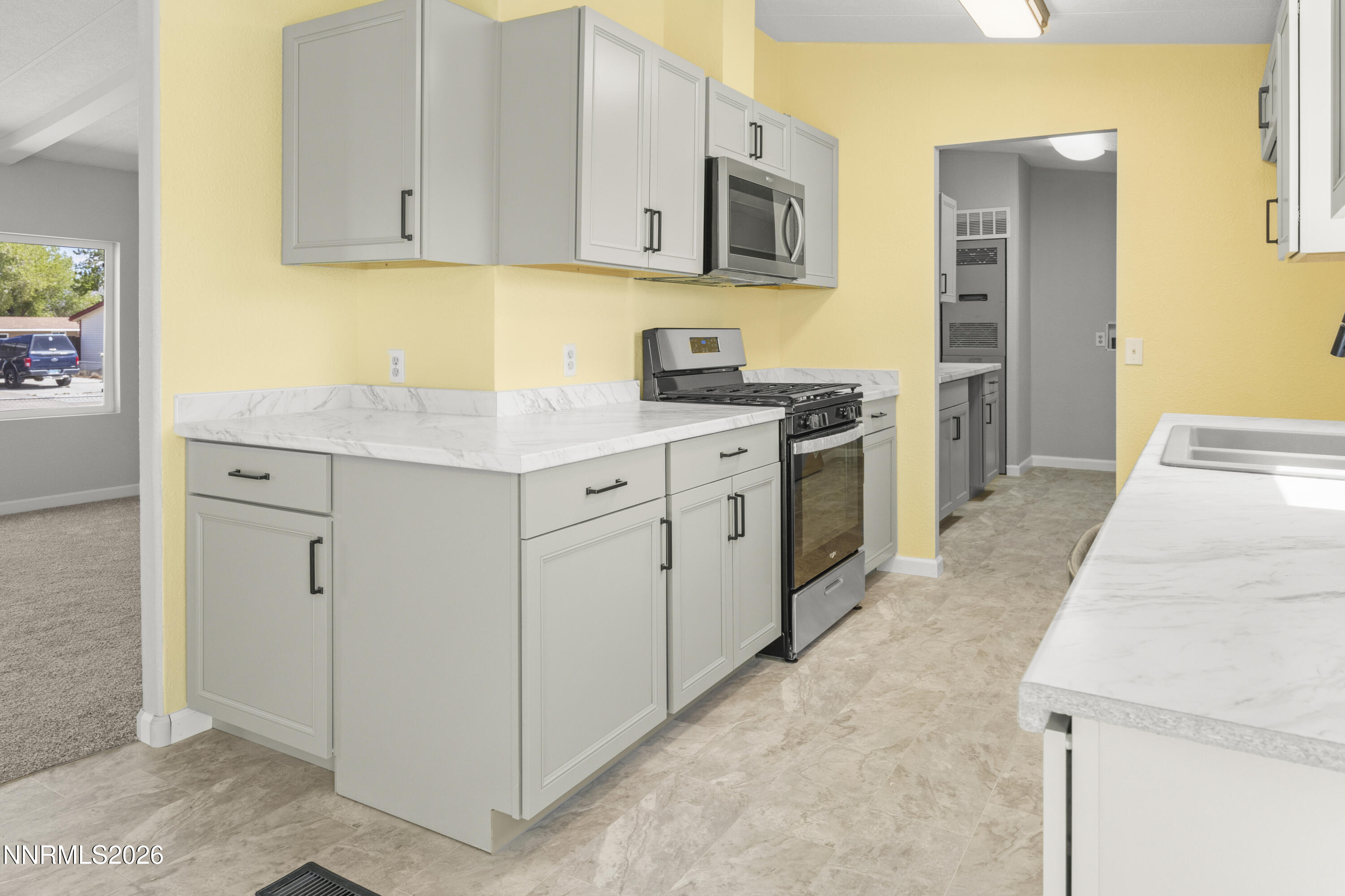 843 Silver Way Fernley, NV 89408 - Photo 7 of 20 _S1A7373