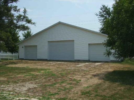 602 West Front Street Gilman, IL 60938 - Photo 2 of 5 Gallery Image 2