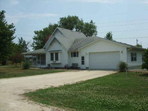 602 West Front Street Gilman, IL 60938 - Photo 3 of 5 Gallery Image 3