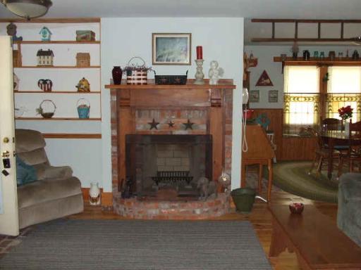 602 West Front Street Gilman, IL 60938 - Photo 4 of 5 Gallery Image 4