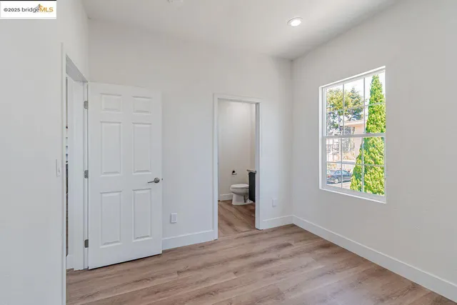 $1,025,000 | 1086 61st Street, Oakland, CA 94608