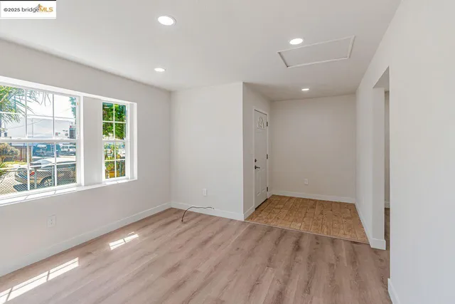 $1,025,000 | 1086 61st Street, Oakland, CA 94608